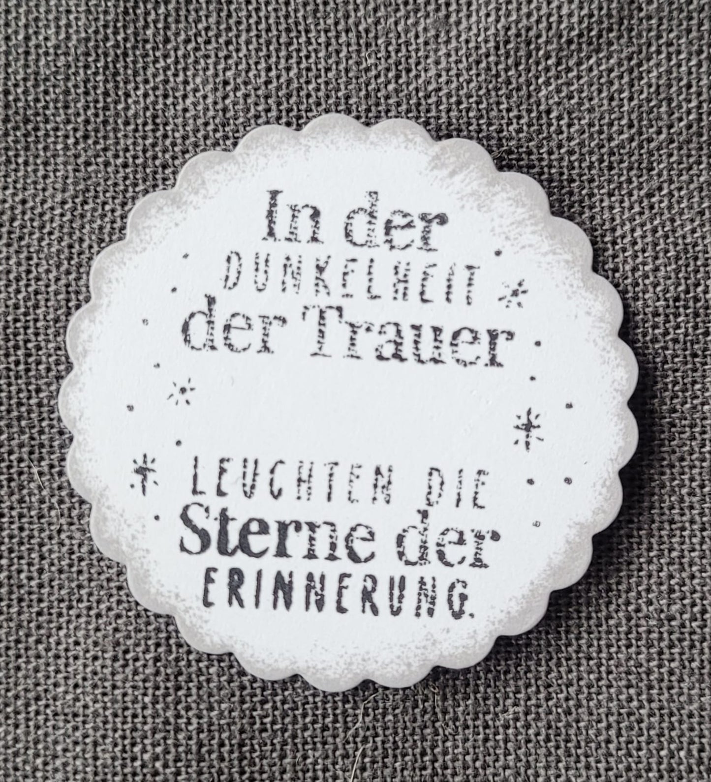 Engelsflügel mit Anhänger Trauer