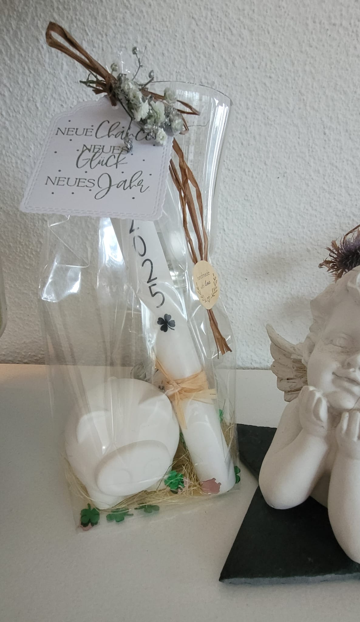 Glücksschein zum Neujahr mit Text-Kerze